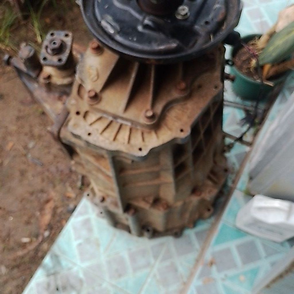 TRANSMISI CANTER T8