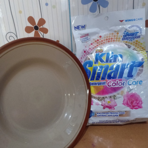 So klin smart 725g gratis piring