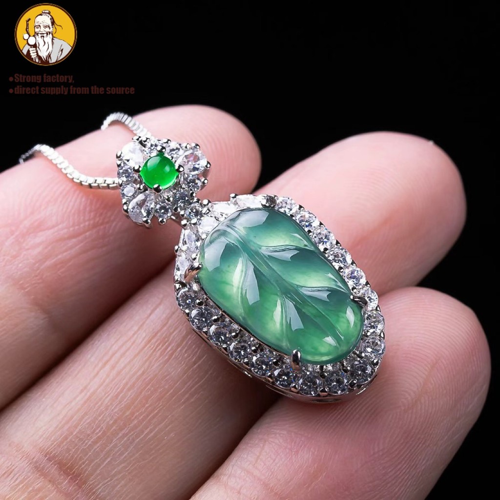 Natural Batu giok, liontin daun giok, bahan air biru es