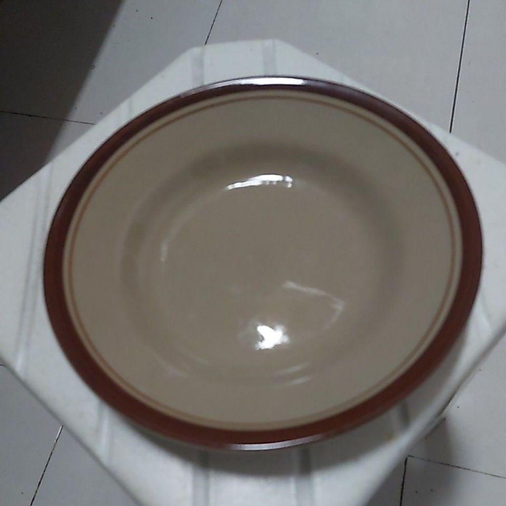 piring keramik coklat polos lucky