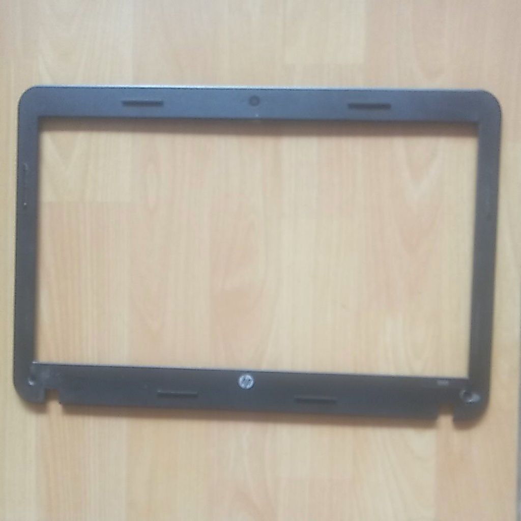 casing frame lcd laptop HP 1000