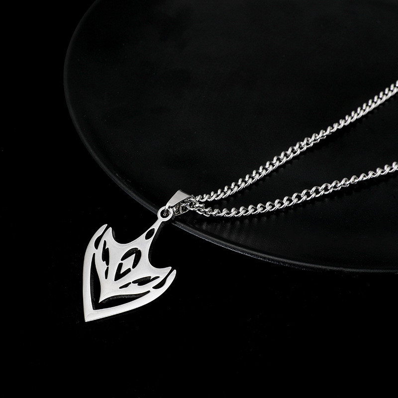 Dadalia topeng titanium baja kalung dua dimensi Yuan Yuan Yuan Tuan Muda permainan dagangan liontin 