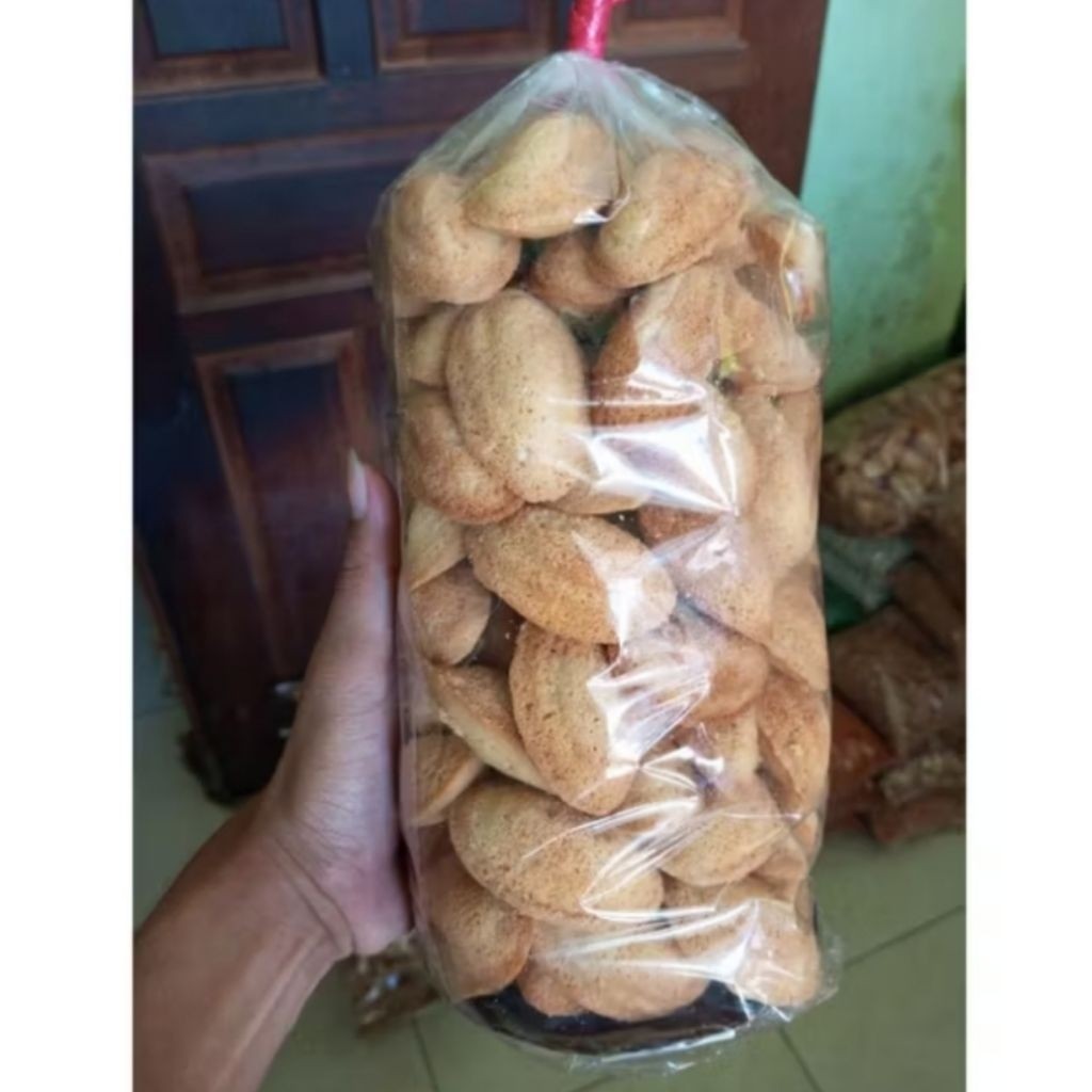 

[SJ] Bolu Kijing Tradisional – Manis & Lembut Oleh-Oleh Khas Nusantara