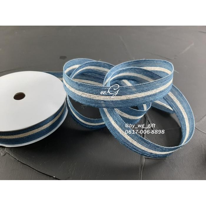 

Pita Goni Garis-Garis Biru List Putih; Lebar 2.5cm; Panjang 15 Yard