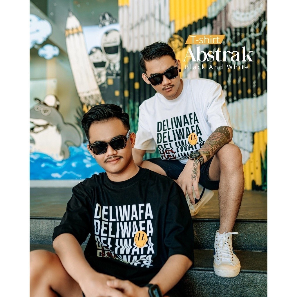 Original Deliwafa -  Unisex T-Shirt Smile Abstrak kaos lengan pendek