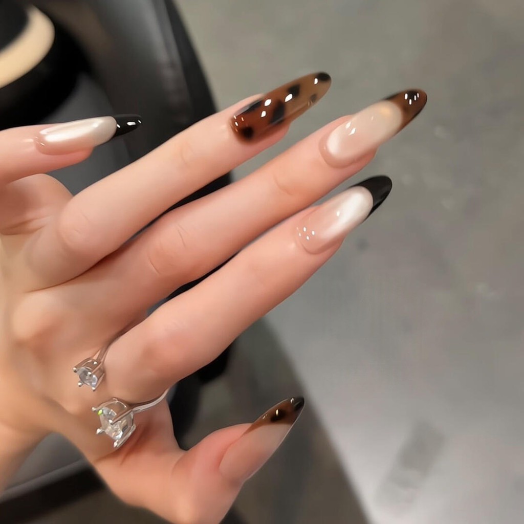 Mengenakan armor kuku palsu leopard print French cat eye buatan tangan murni grosir nail art