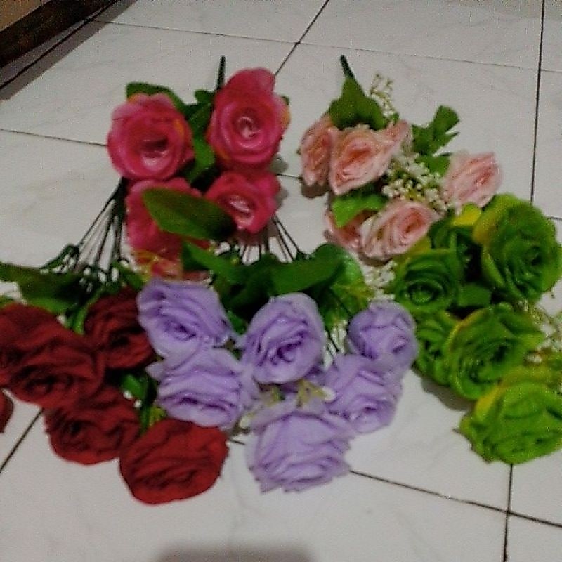 Bunga Mawar Artifisial/ mawar tropis