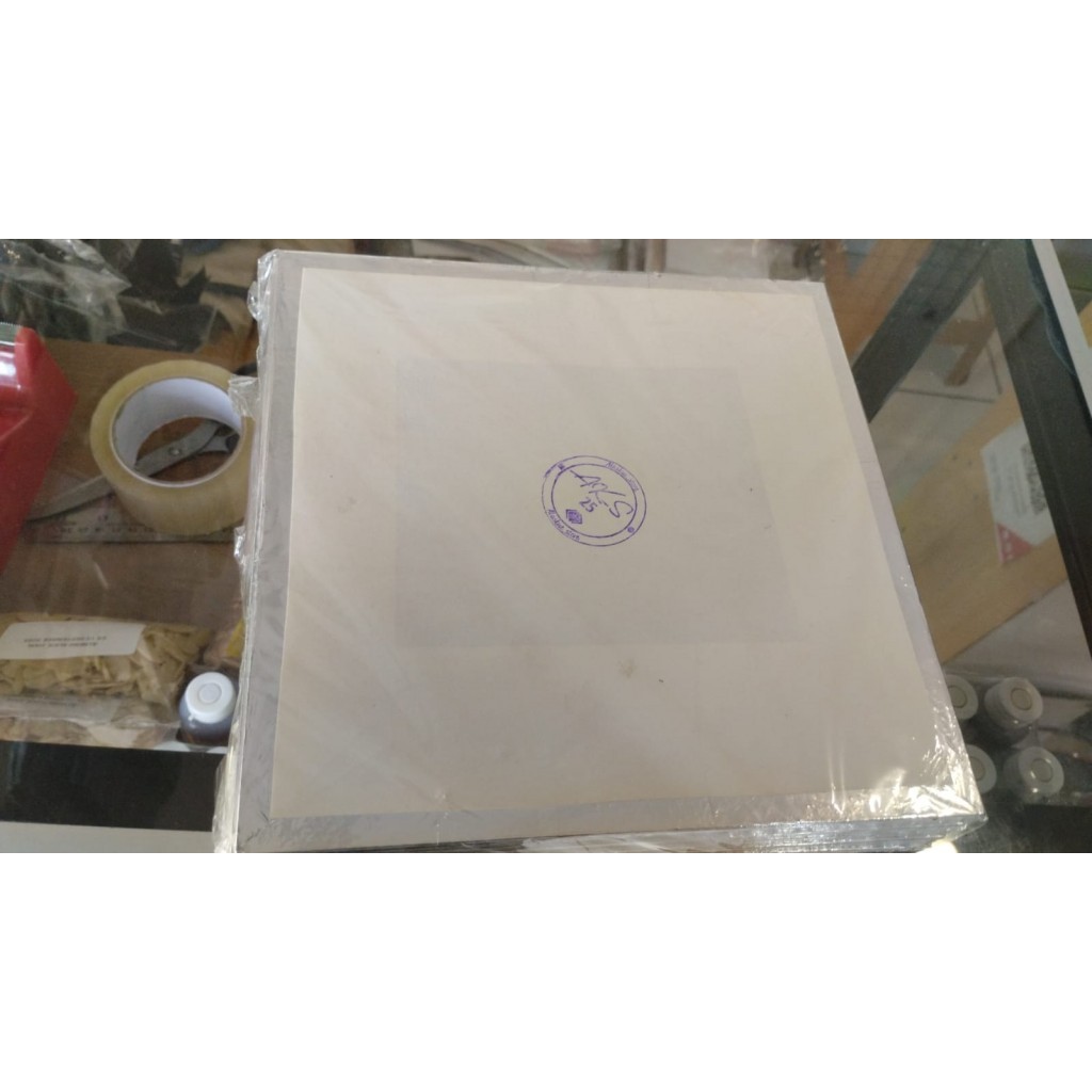 

Tatakan 25 x 25 cm kotak kue ulang tahun