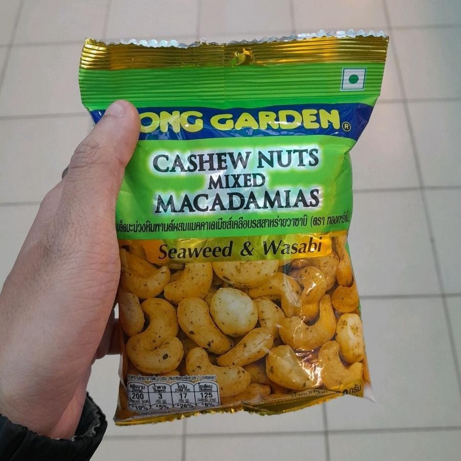 

Tong Garden Cashew Nuts Mixed Macadamias Rasa Seaweed & Wasabi