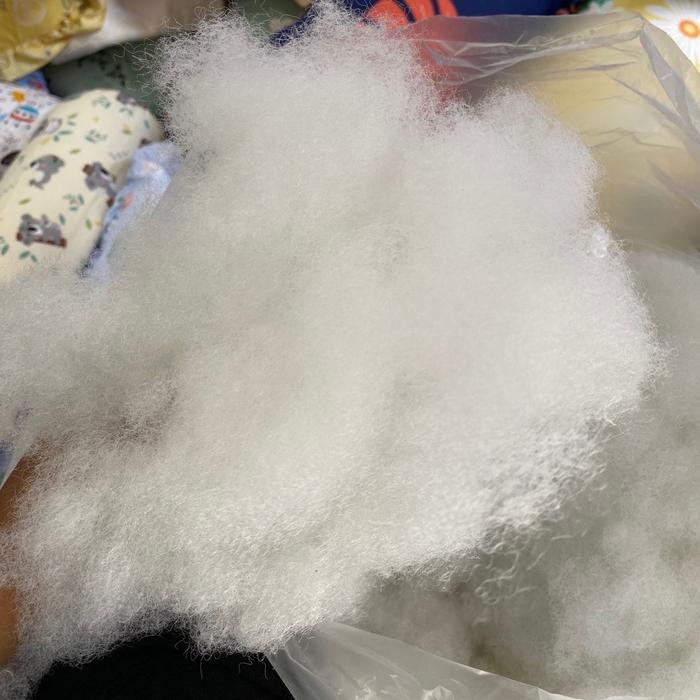 DAKRON ISI AN BANTAL 1 KG. - -, -