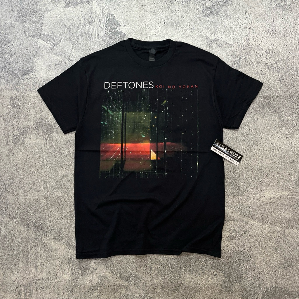 (COD) T-SHIRT / KAOS BAND OFFICIAL DEFTONES - KOI NO YOKAN