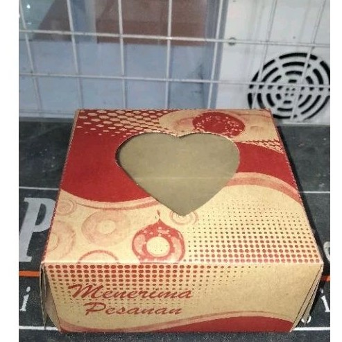 Dus Donat 1 Jendela Love 10x10 Box Kue Tart Kotak Dos Cake Mini Ulang Tahun 10 x 10