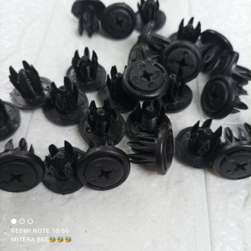 Kancing Klip Bemper Klip Bemper Cengkeh Honda crv 6 kaki