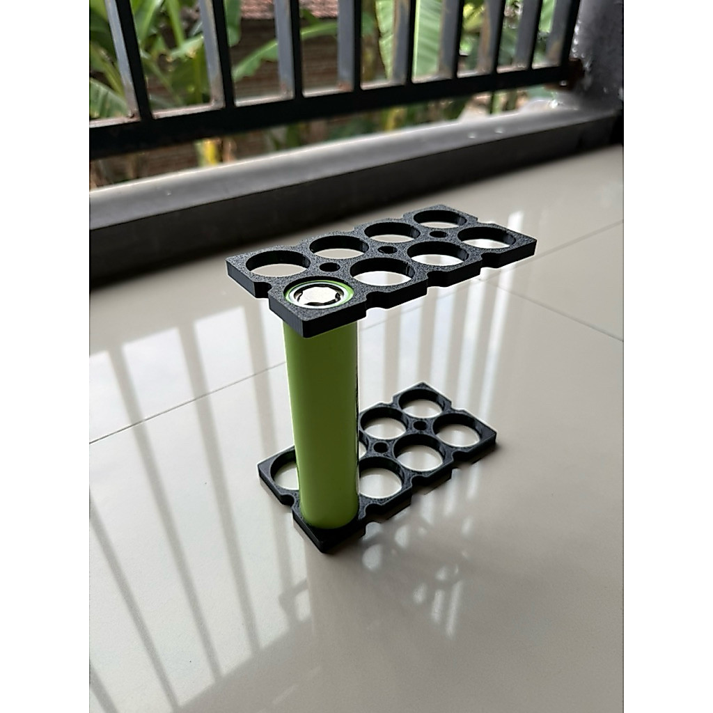 Holder Baterai Lifepo4 33140 Lontong Hijau