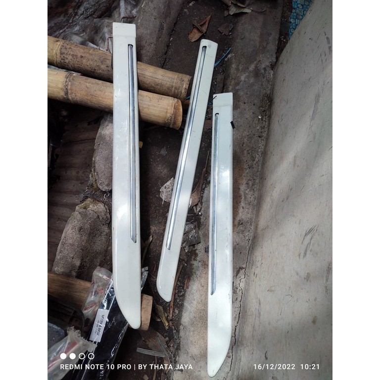 Moulding pintu innova 2010 2011 2012 2013 2014