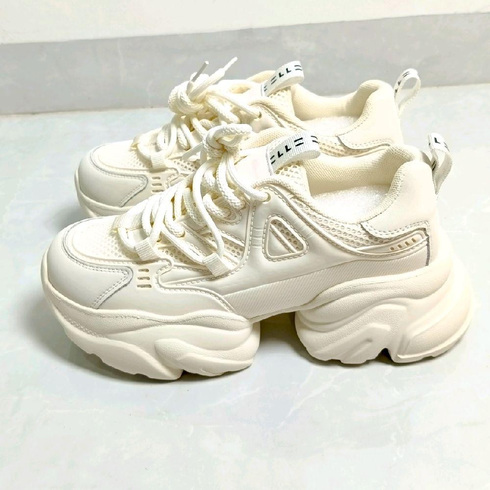 Sepatu Sneakers Elle Trendi Size 38 Wanita