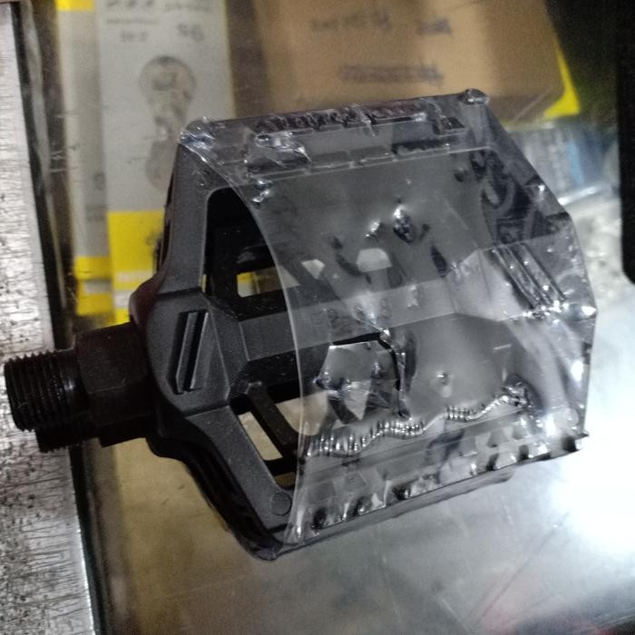 pedal united plastik sepeda gunung lipat by Mitra Hobby