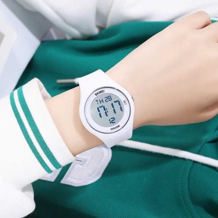 SKMEI Jam Tangan Digital Pria Wanita Strap Silicone Anti Air 50M - 2317 - JM