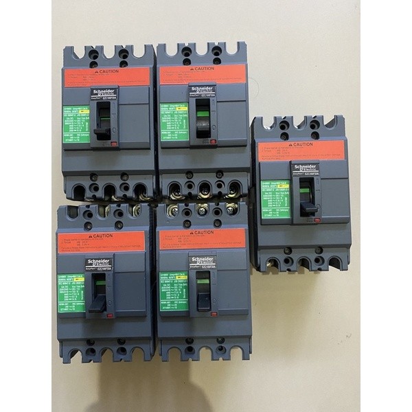 MCCB ezc mulai  15A , 20A  , 30A , 40A , 50A , 60A , 80A , 100A , 3pol ORIGINAL