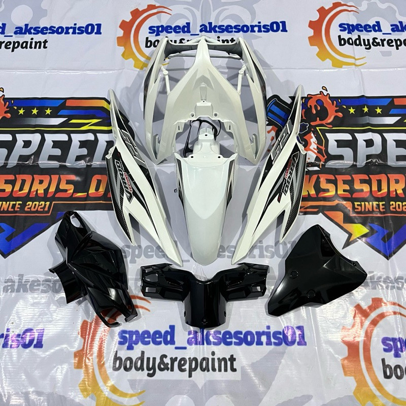 Full set body bodi halus Honda Vario 125 old bohlam tahun 2012 - 2013 - 2014 warna putih
