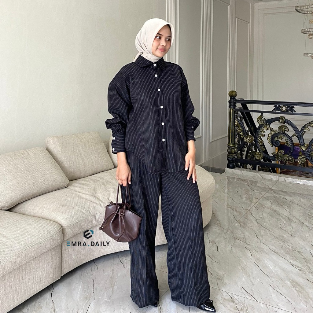 Set Kemeja Iranandha Outfit Set Oversize Salur Striped Setelan Kemeja Wanita Oversize Semiwool Katun