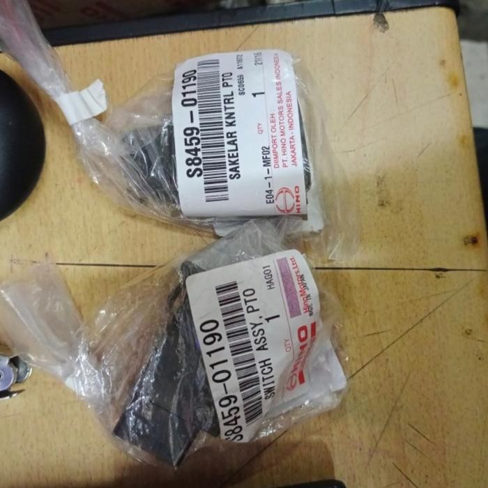 Switch PTO SAKLAR PTO HINO 500 S8459-01190 GENUINE BEST