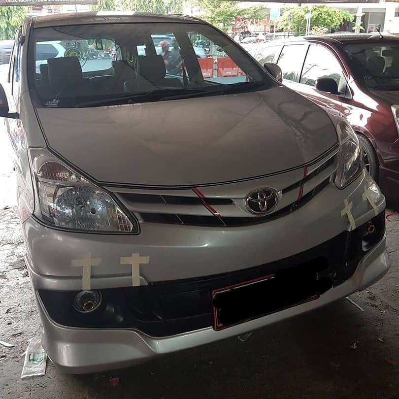 body kit Bodykit avanza / xenia Kombinasi . Body Kit