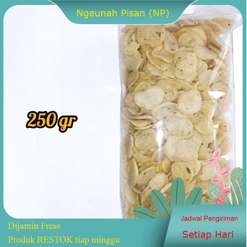 

Molring Irisan Daun Jeruk Cemilan Renyah Gurih 250g Asli Garut
