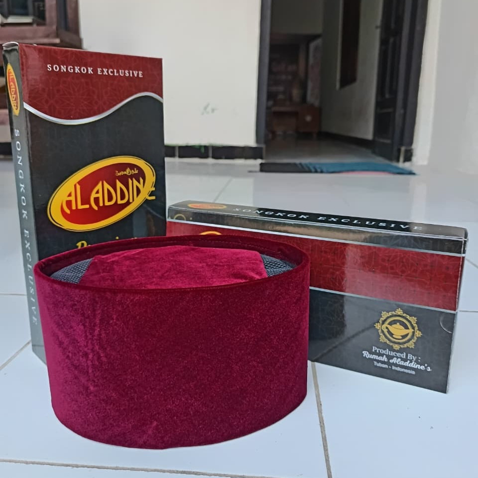 Songkok tinggi merah MARON ,peci tinggi merah MAROON AC Tinggi 13cm 14cm 15cm