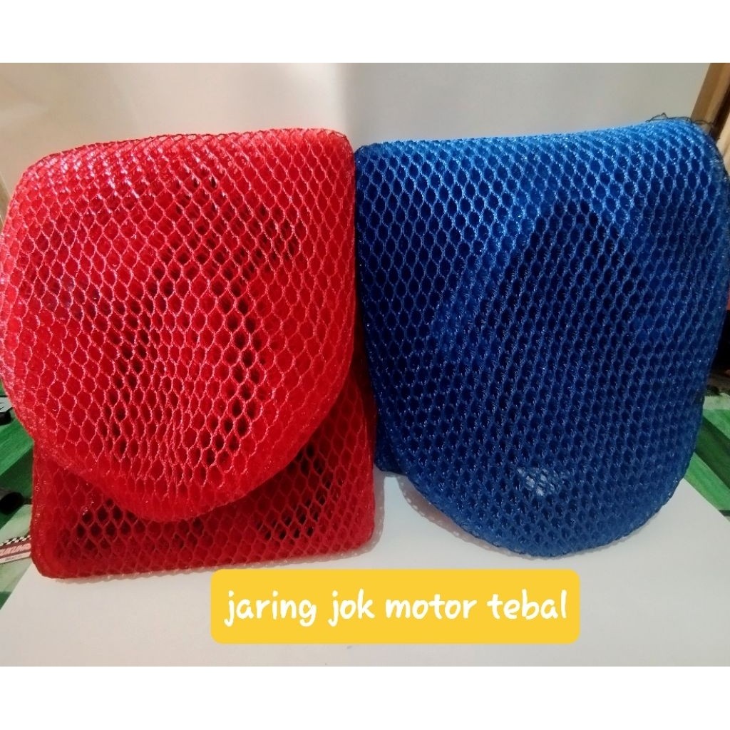sarung jaring jok motor tebal biru merah ukuran M dan L