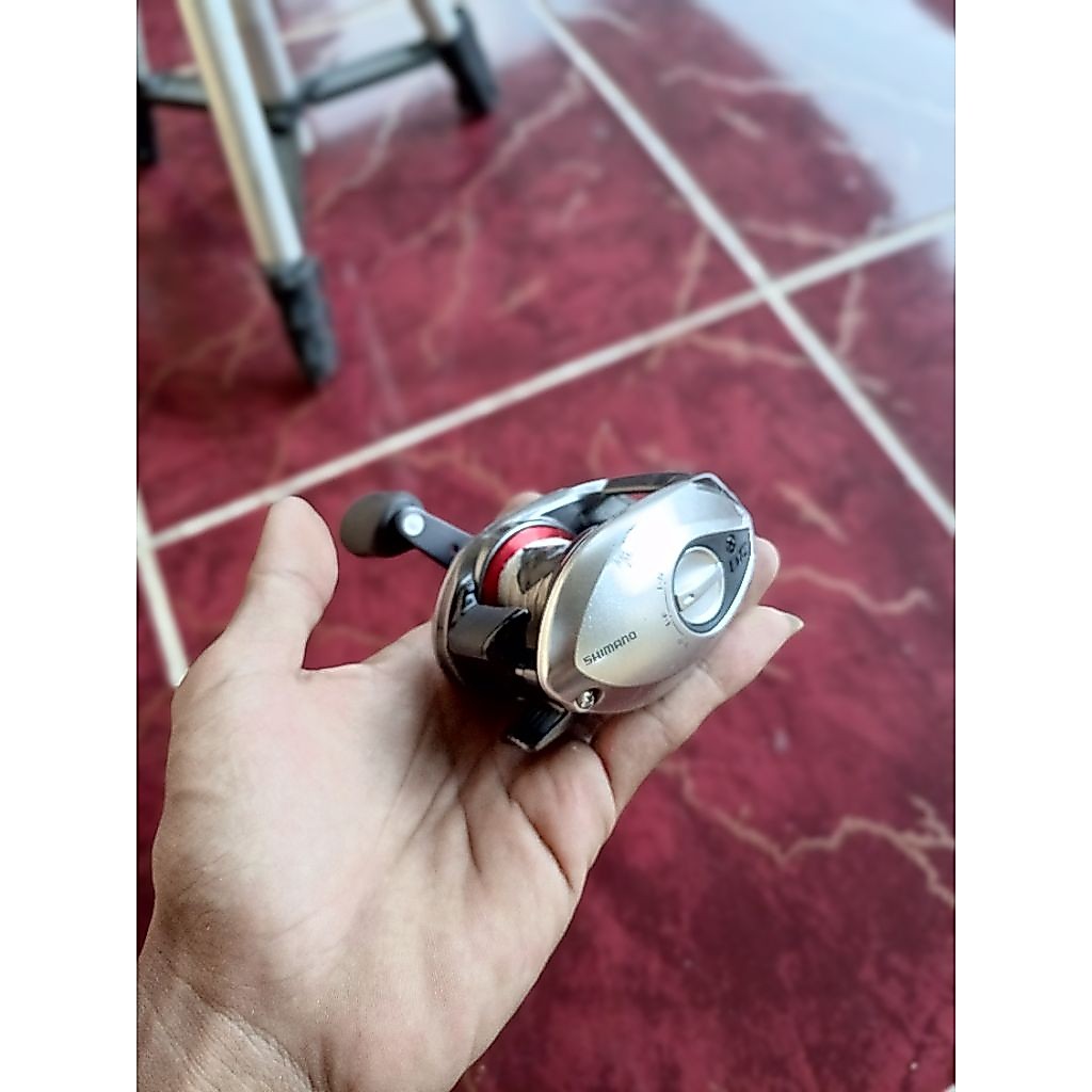 reel baitcasting shimano scorpion dc7