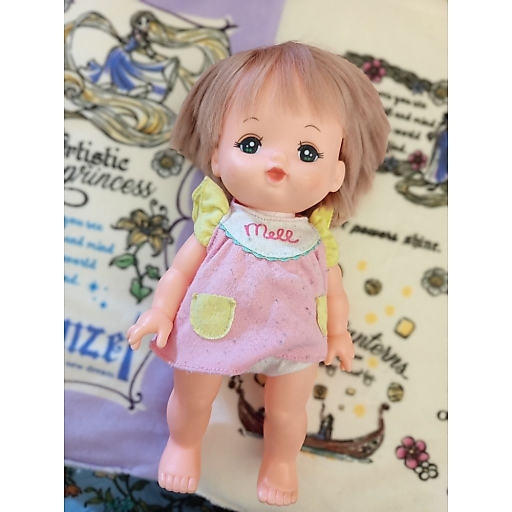 Mellchan doll