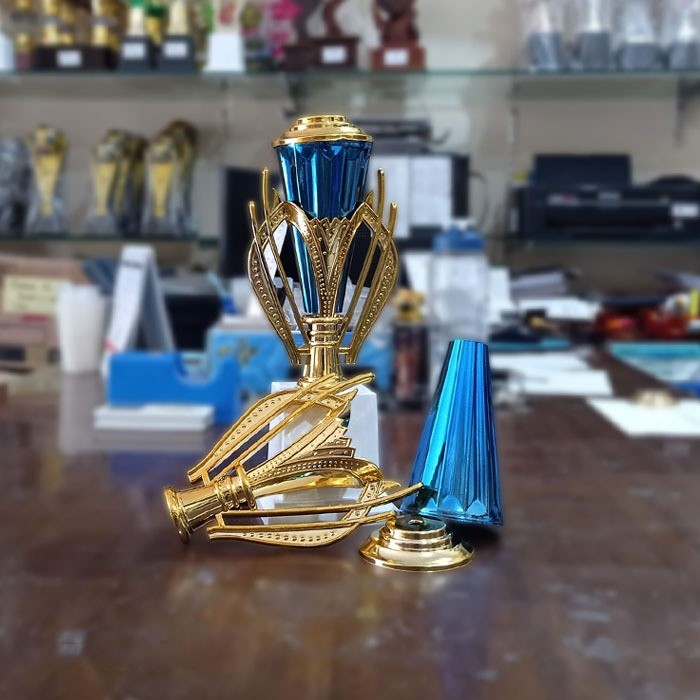 Piala Body 02 Besar (4 pcs) Oslo Besan Piala Murah / Oxlo Piala Besar