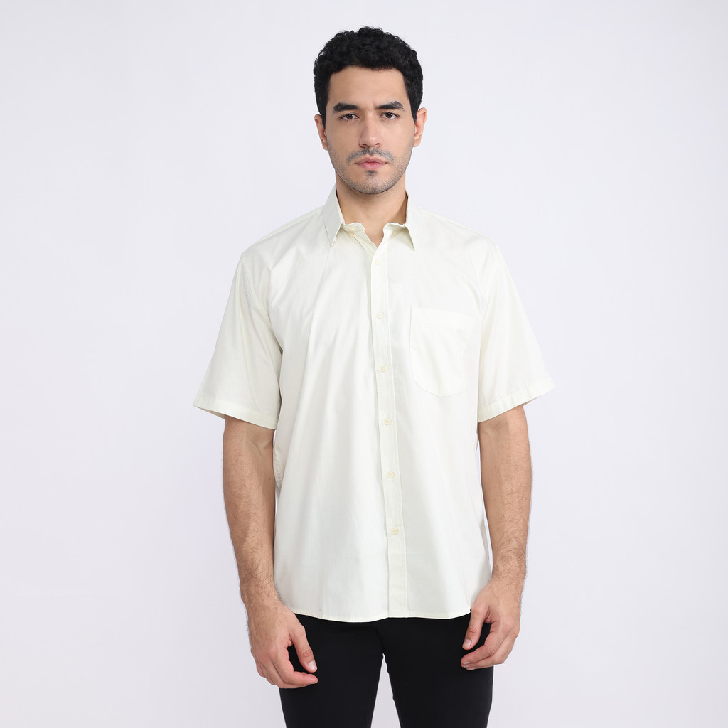 LARUSSO Kemeja Poplin Slim Fit Pria Lengan Pendek - Almond Oil