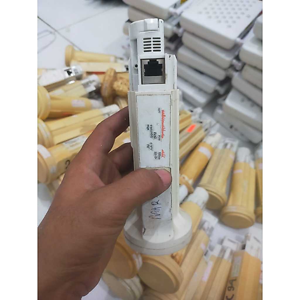 Radio Feedhorn Ubiquiti PowerBeam M5 400 PBE-M5-400 Bekas Kondisi Rusak Kanibalan