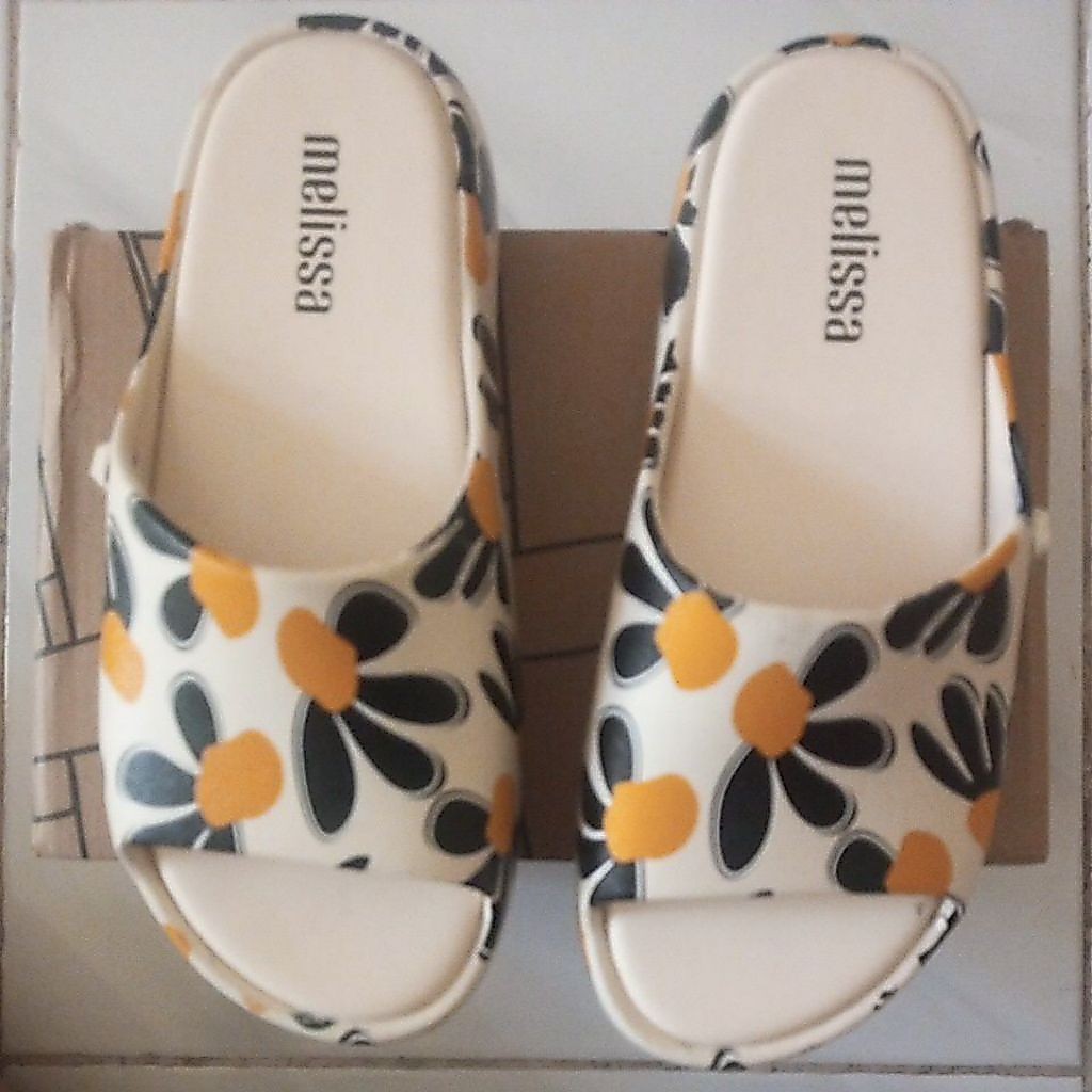 Melissa wedges size 40, box