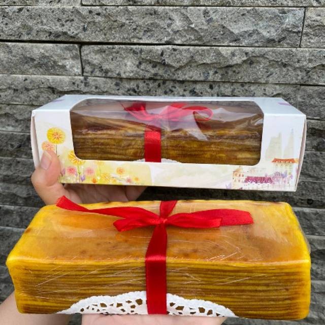 

Kue lapis legit premium kuning telur ukuran mini 6x20cm