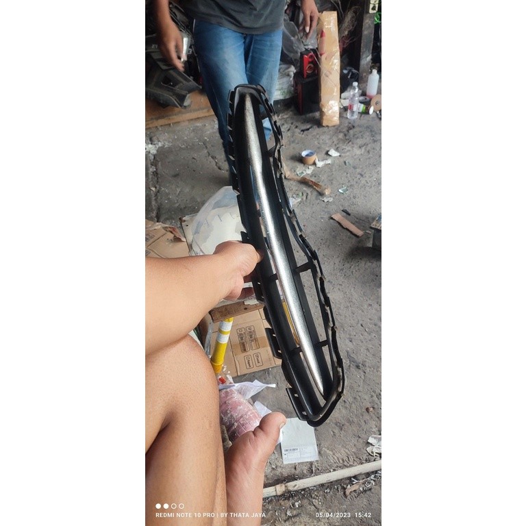 Grill nissan march 2011 2012 2013