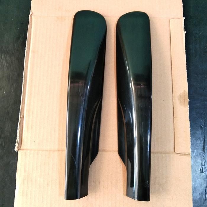 Cover Tutup Roof Rack / Roof Rail Bagian Depan Mitsubishi Xpander . best