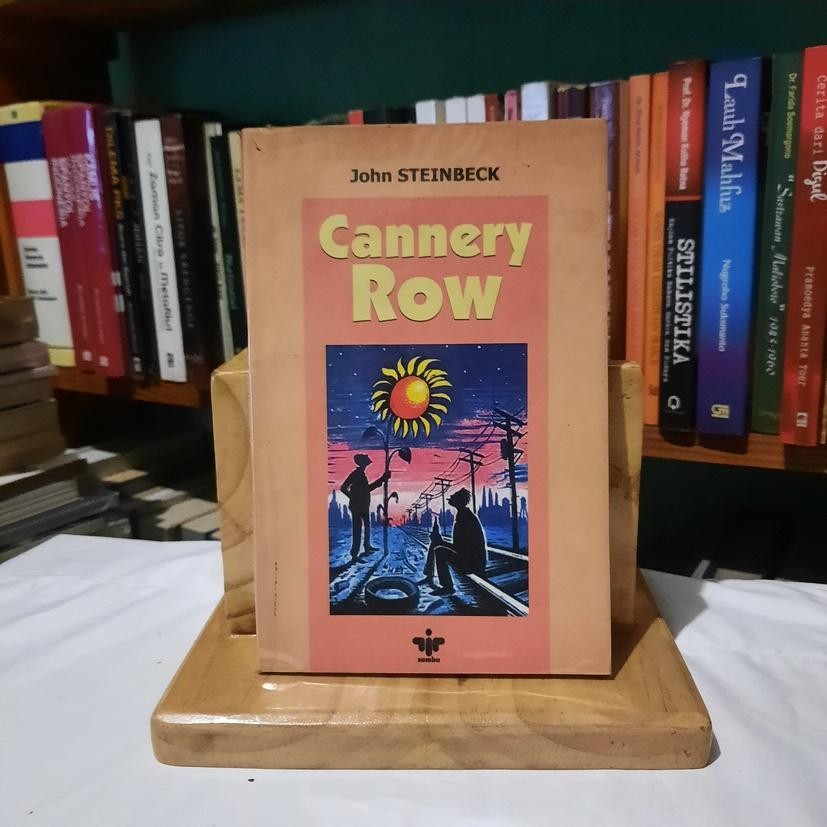 Cannery Row-John Steinbeck Novel Klasik Amerika