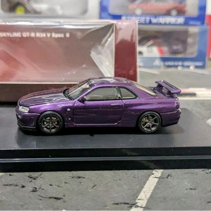 Diecast MotorHelix Nissan Skyline GTR R34 Nismo Z Tune Purple TKsb99