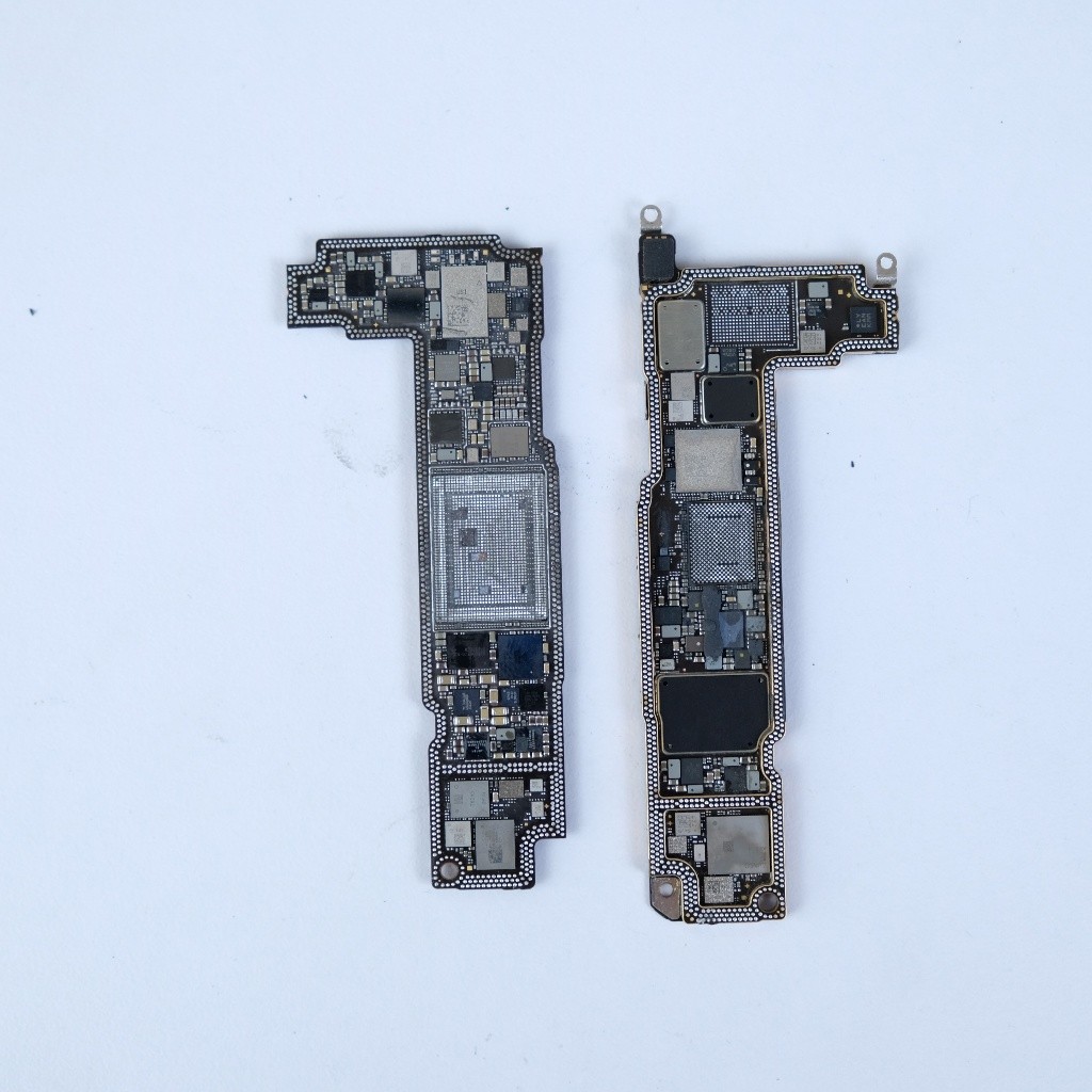 Mesin CNC Board iPhone 13 CPU Baseband
