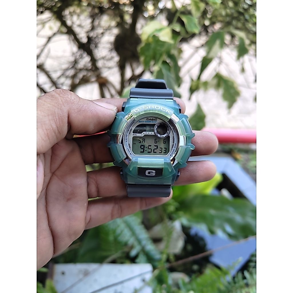 Jam tangan Casio G-Shock DW 9500 vintage