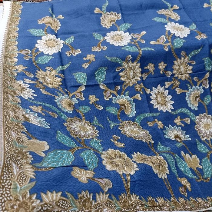 Kain batik dobby motif bunga warna dasar biru bisa buat atasan baju dan bawahan