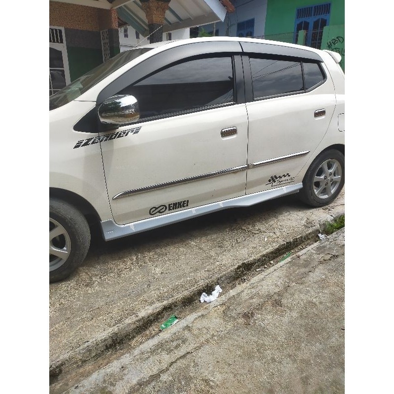 bodykit samping (side skirt) Ayla agya