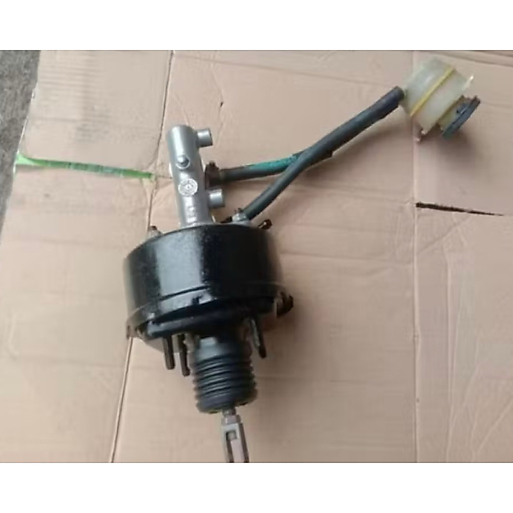 Boster Servo Rem Suzuki Carry 1.0 Komplit Central Rem barang original masih sangat bagus mulus terja