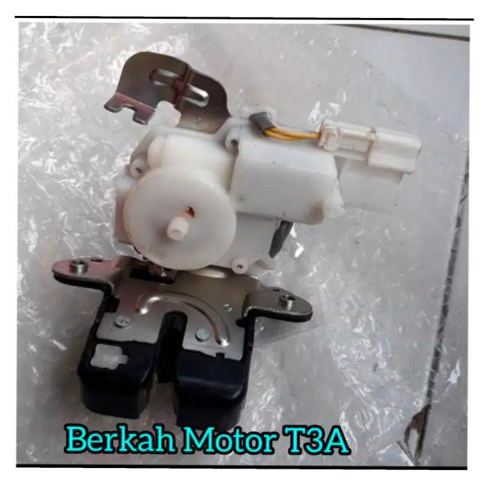 Doorlock Door Lock Bagasi Belakang Honda HRV 2015 Up Original BEST