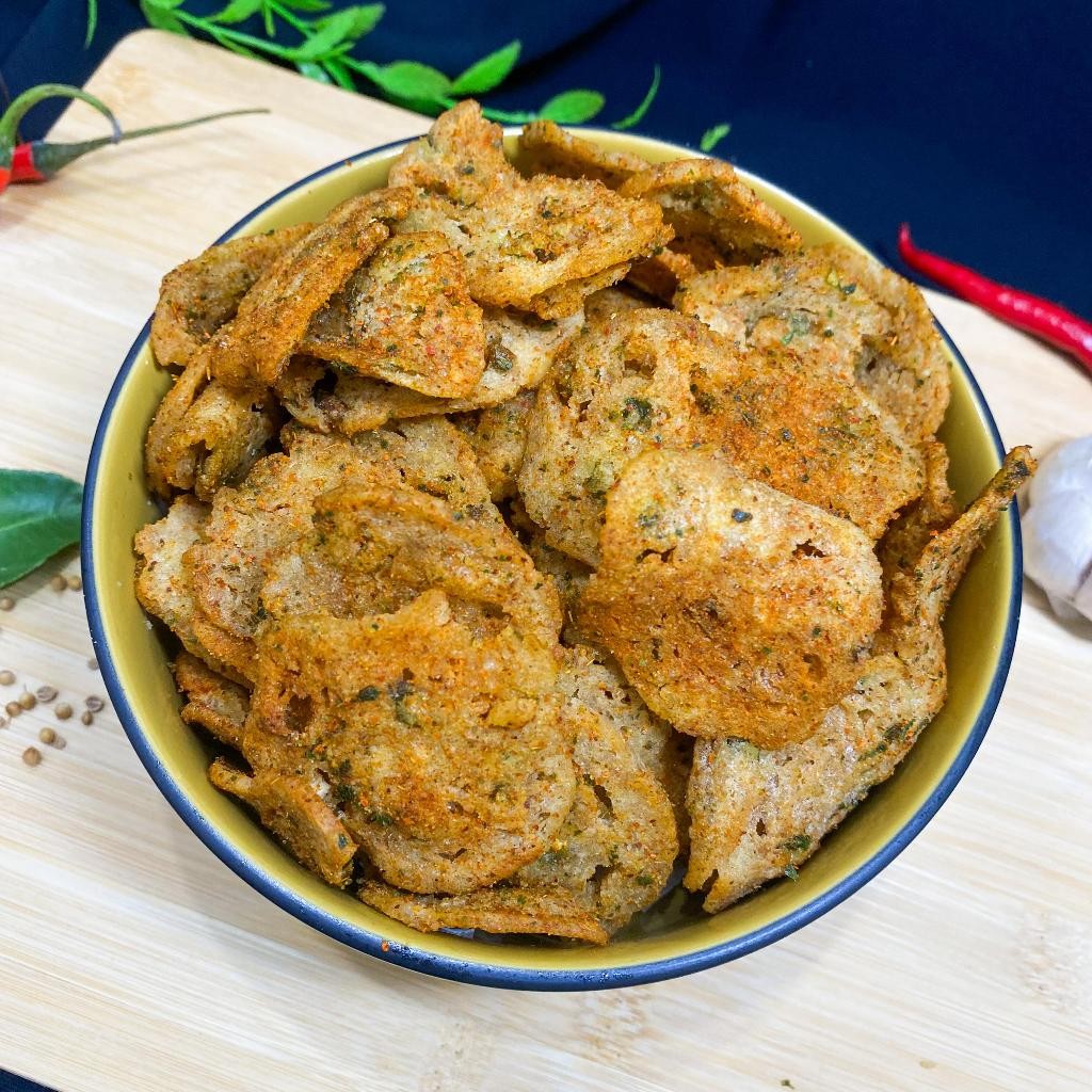 

100gr KERIPIK BAKSO GORENG (BASRENG) KRIUK | BASO SAPI GORENG PEDAS DAUN JERUK CHILI OIL