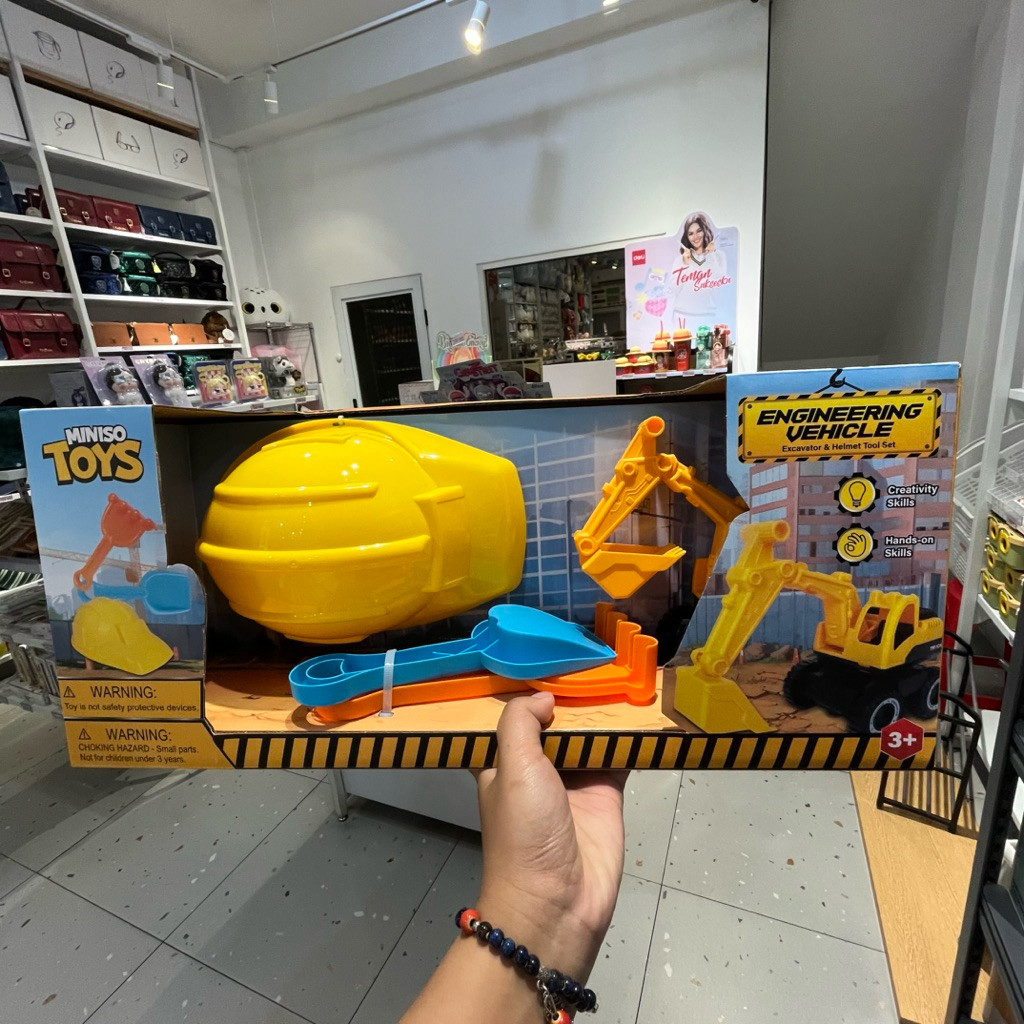MINISO Engineering Vehicle Series (Excavator & Helmet Tool Set) MAINAN ANAK MOBIL MOBILAN