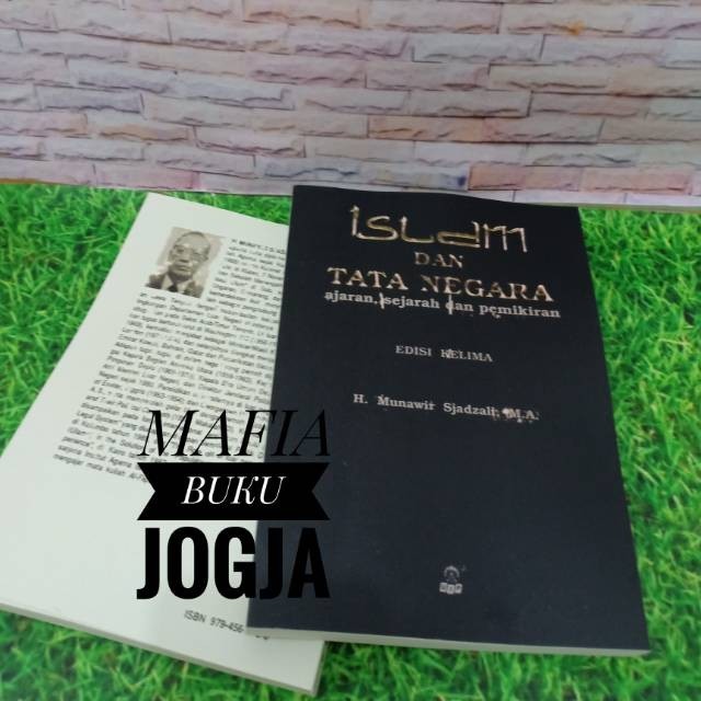 Islam dan Tata Negara Ajaran Sejarah dan Pemikiran Edisi Kelima